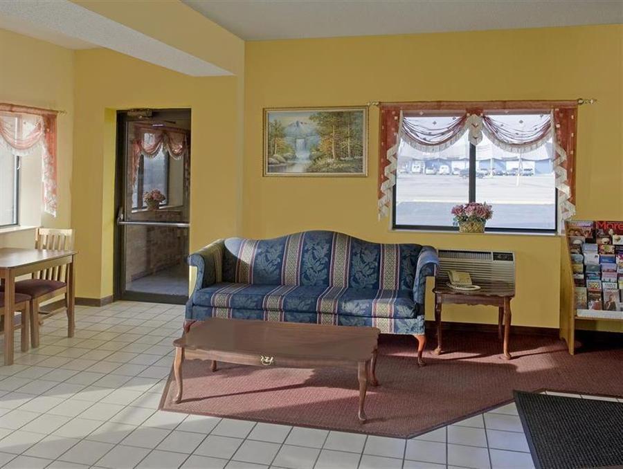 Americas Best Value Inn-Livonia/Detroit Екстериор снимка